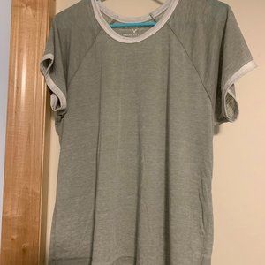 Light green american eagle tshirt